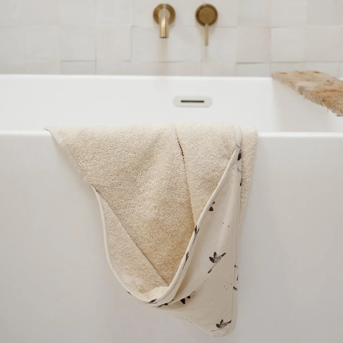 Rose in April Cape de bain - Colette Oie Naturel Natural Online
